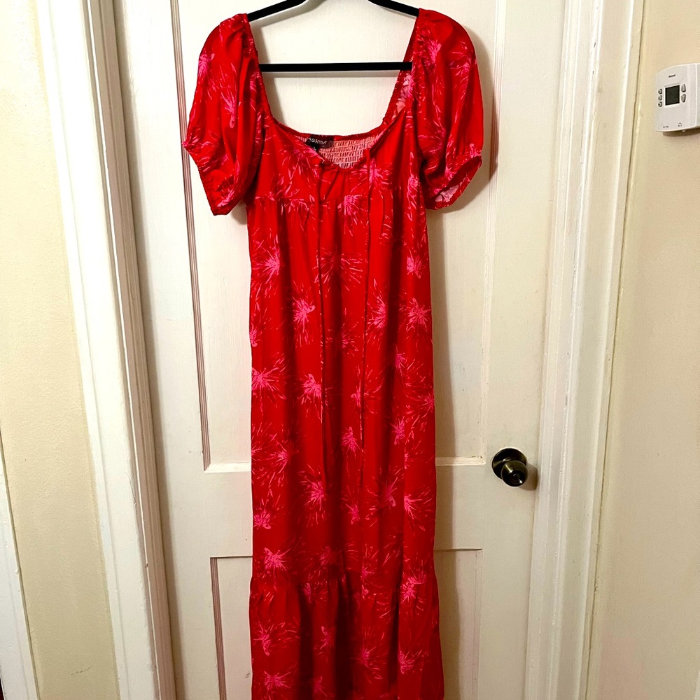 Women’s brand new maxi dress